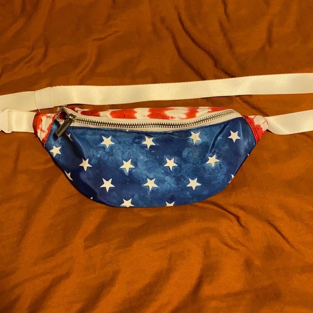 USA Fanny Pack